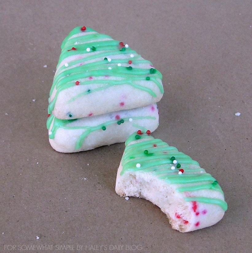 Christmas Shortbread Cookies - Somewhat Simple