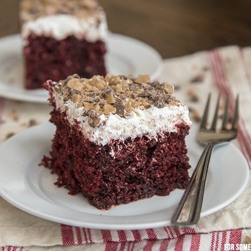 Cinnamon Heart Red Velvet Cake ⋆ Sugar, Spice and Glitter