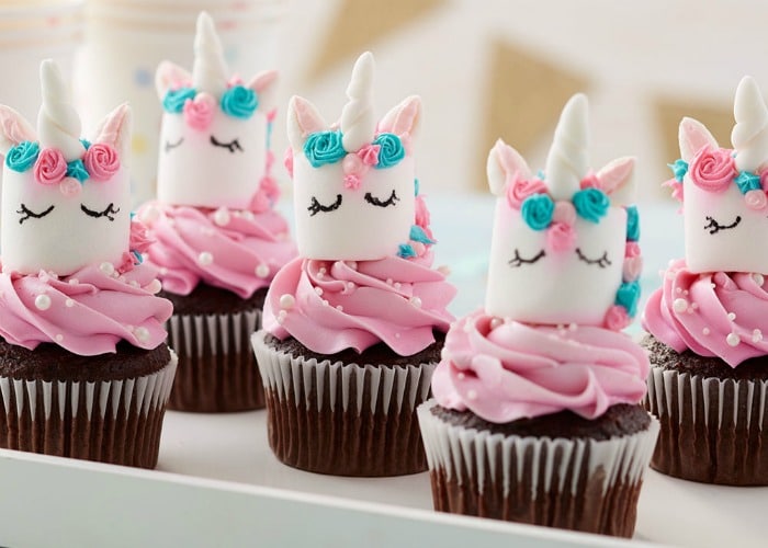 Fondant Tips + Easy Decorating Ideas - Somewhat Simple