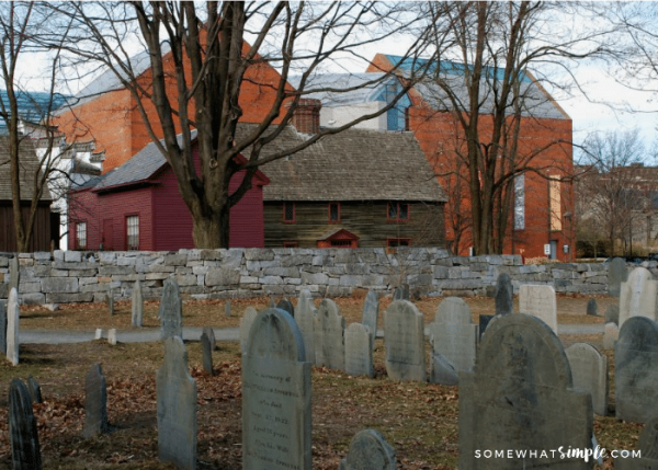 Visiting the Town of Salem During Halloween - Somewhat Simple