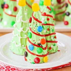 Sugar Cone Christmas Trees - from Somewhat Simple