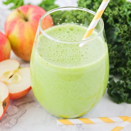 Simple Green Smoothie Recipe | Somewhat Simple