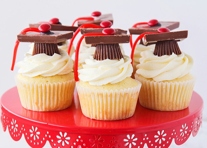 Best Birthday Pull Apart Cupcake Cakes! | Recipe | Cupcake cakes, Pull  apart cupcake cake, Birthday cupcakes
