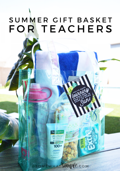 DIY Teachers Gifts - Beach Bag with Free Printable Gift Tag