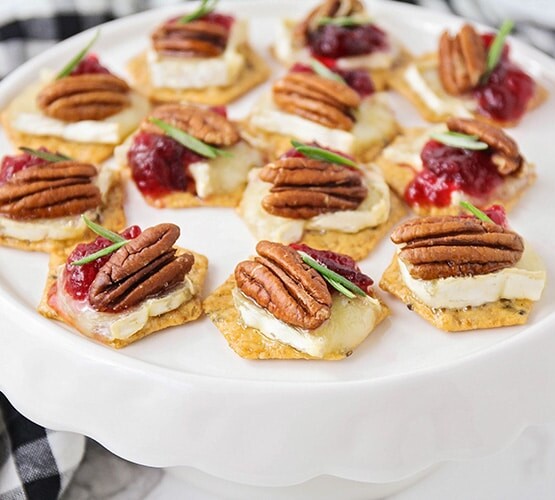 Cranberry Brie Appetizer Bites