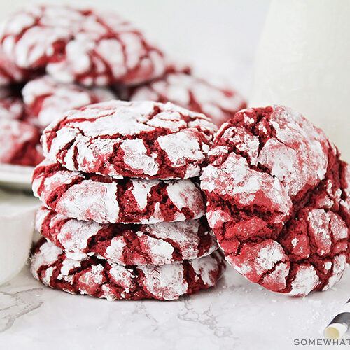Betty Crocker Delights Super Moist Red Velvet Cake Mix Pouch, 432 g : Amazon.in:  Grocery & Gourmet Foods