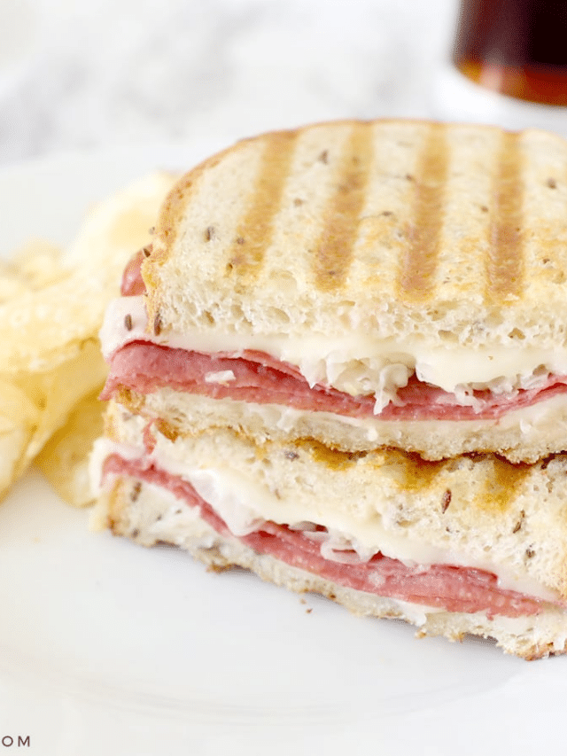 Reuben Sandwich - Somewhat Simple